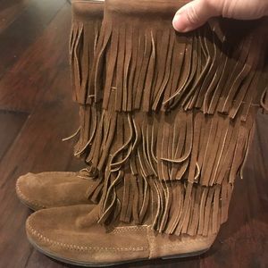 Minnetonka 3 layer fringe boots